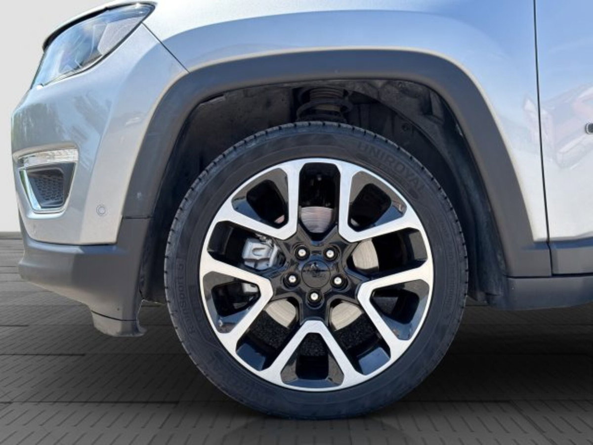 Jeep Compass 1.6 Multijet II 2WD Limited (16)