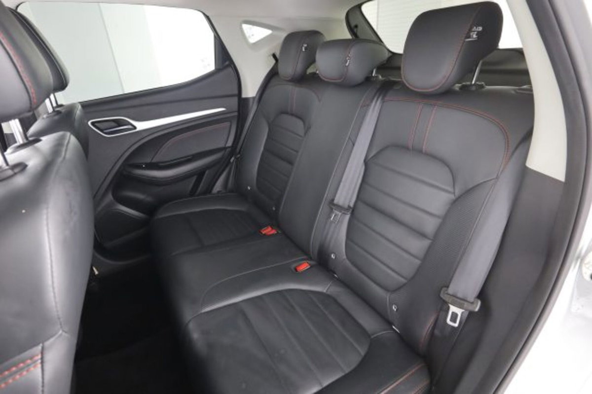Mg ZS ZS 1.5 Luxury (3)