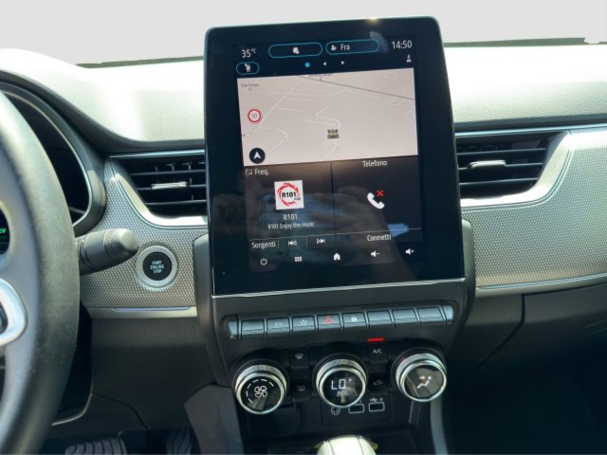 Renault Arkana Hybrid E-Tech 145 CV Techno (17)