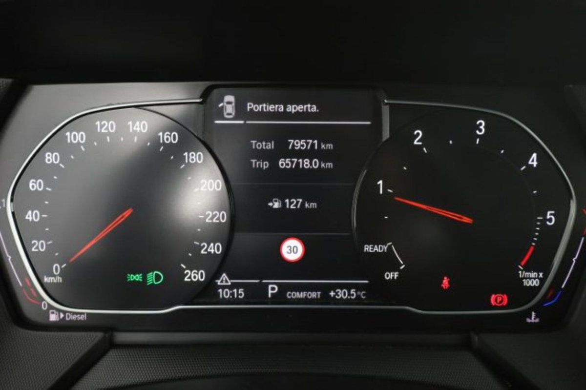 BMW Serie 1 116d 2.0 116CV cat 5 porte Attiva DPF (7)
