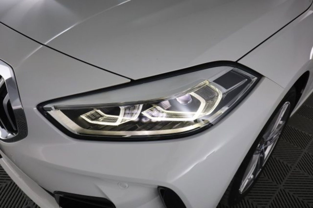 BMW Serie 1 116d 2.0 116CV cat 5 porte Attiva DPF (9)