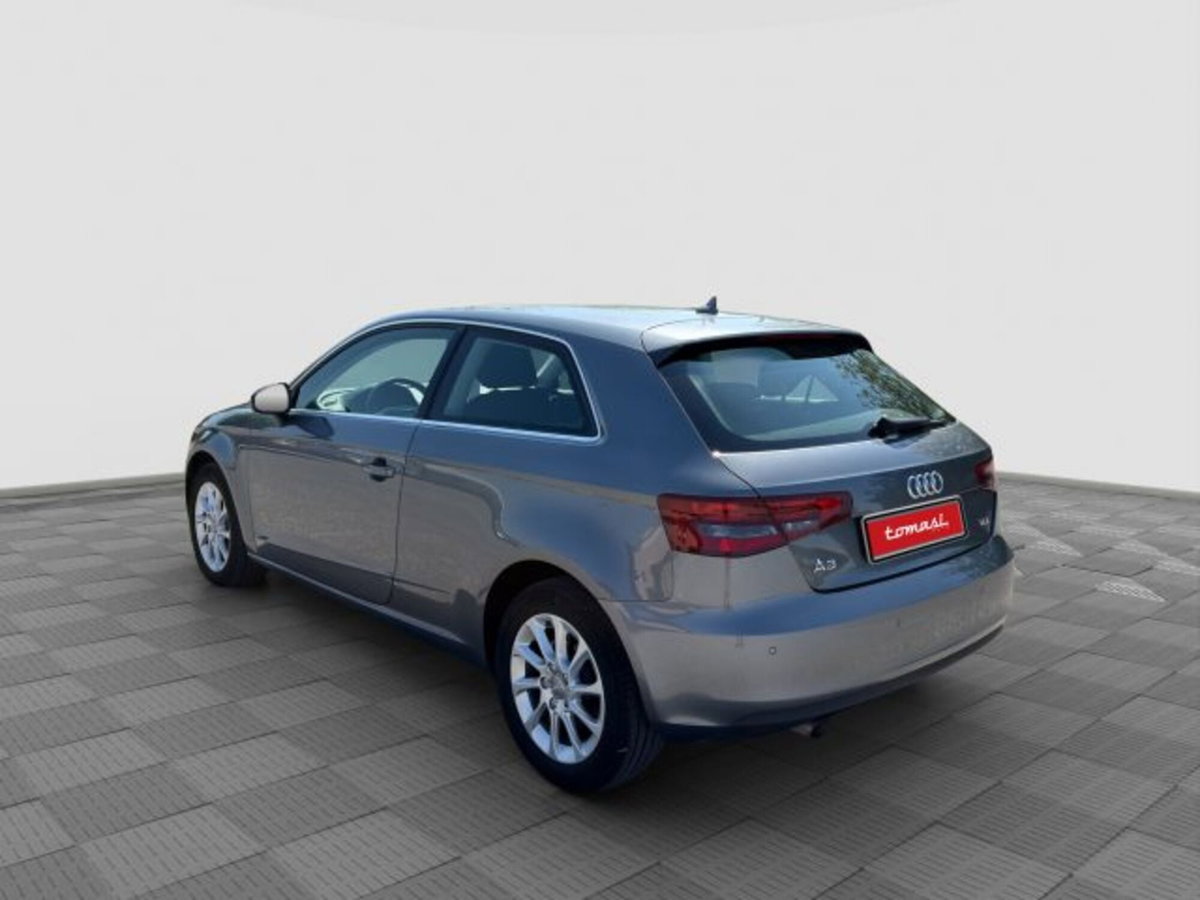 Audi A3 1.6 TDI Young (3)