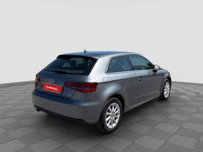 Audi A3 1.6 TDI Young (5)