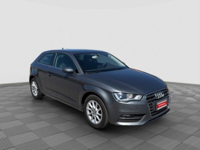 Audi A3 1.6 TDI Young (7)