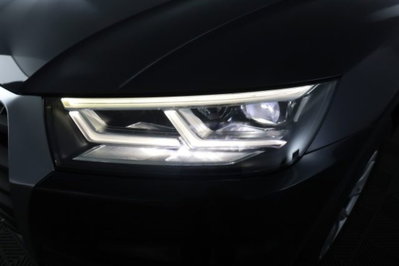 Audi Q5 40 TDI quattro S tronic Business (10)