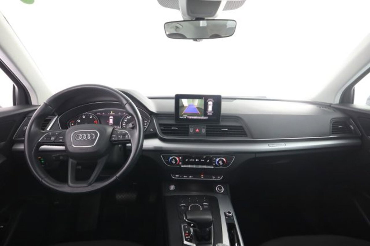 Audi Q5 40 TDI quattro S tronic Business (4)