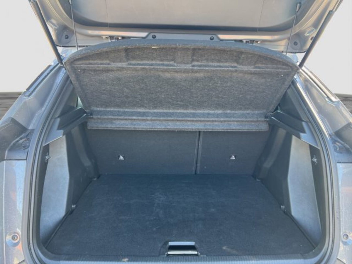 Peugeot 2008 PureTech 130 S&S EAT8 Allure Pack (13)