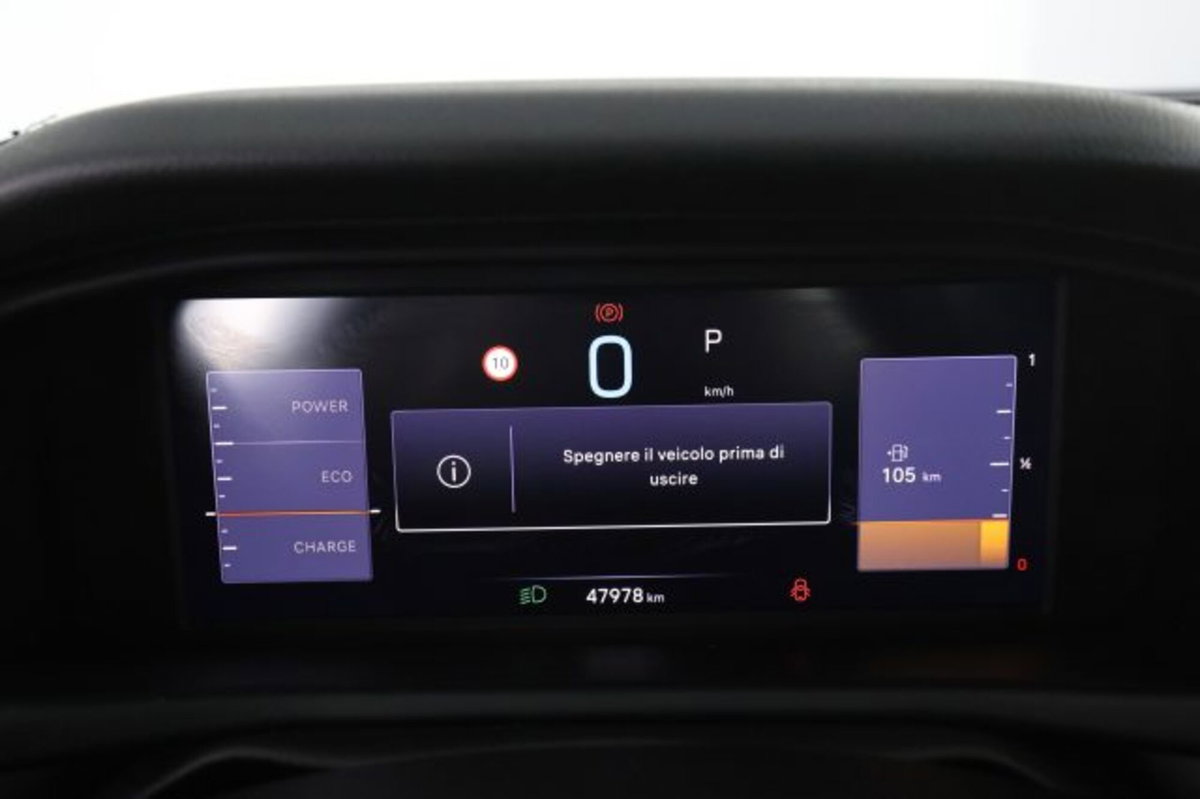 Jeep Avenger 1.2 turbo e-hybrid mhev Summit fwd 110cv edct6 (7)