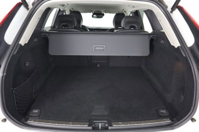 Volvo XC60 B4 Geartronic Momentum Pro (6)