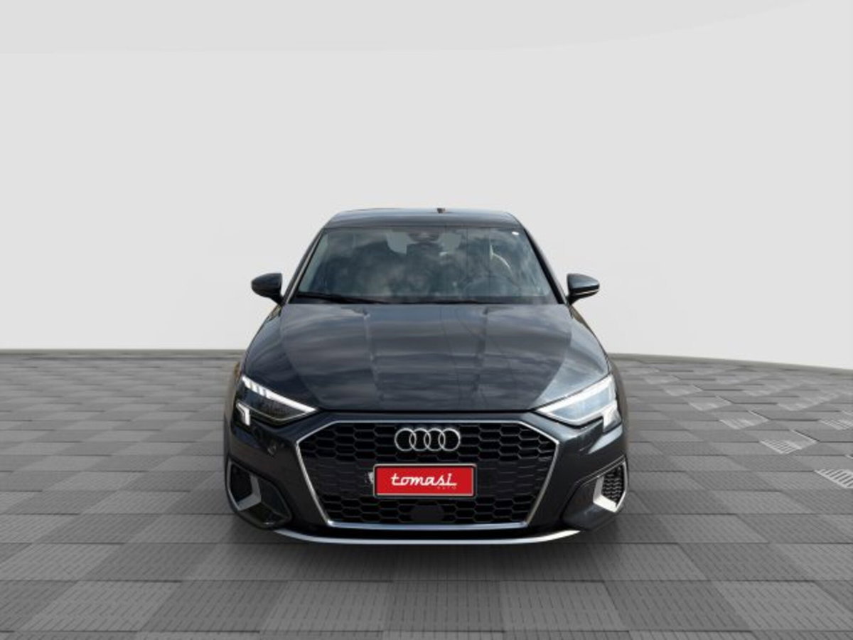 Audi A3 Sedan 30 TFSI S tronic Business Advanced (8)