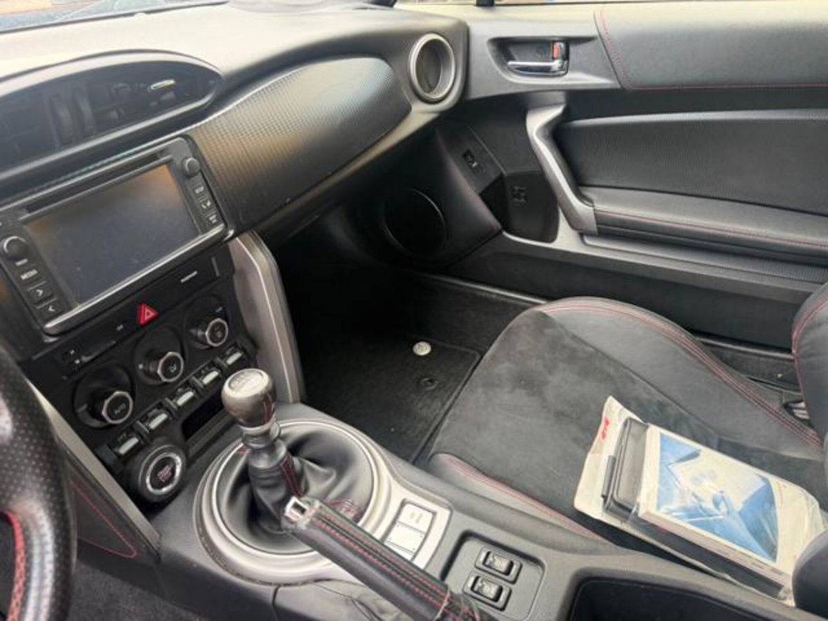 Toyota GT86 2.0 (11)
