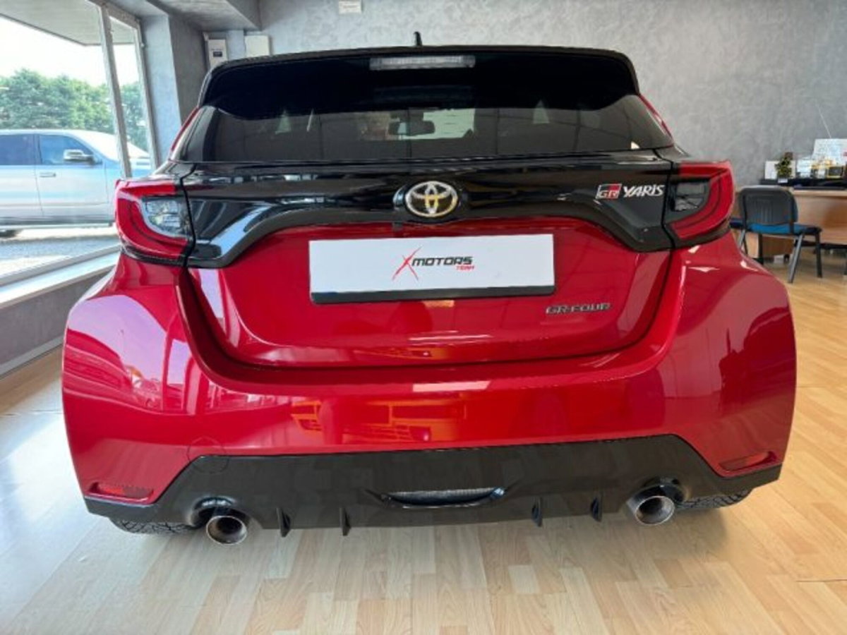 Toyota GR Yaris 1.6 Turbo 3 porte GR Yaris Circuit (4)