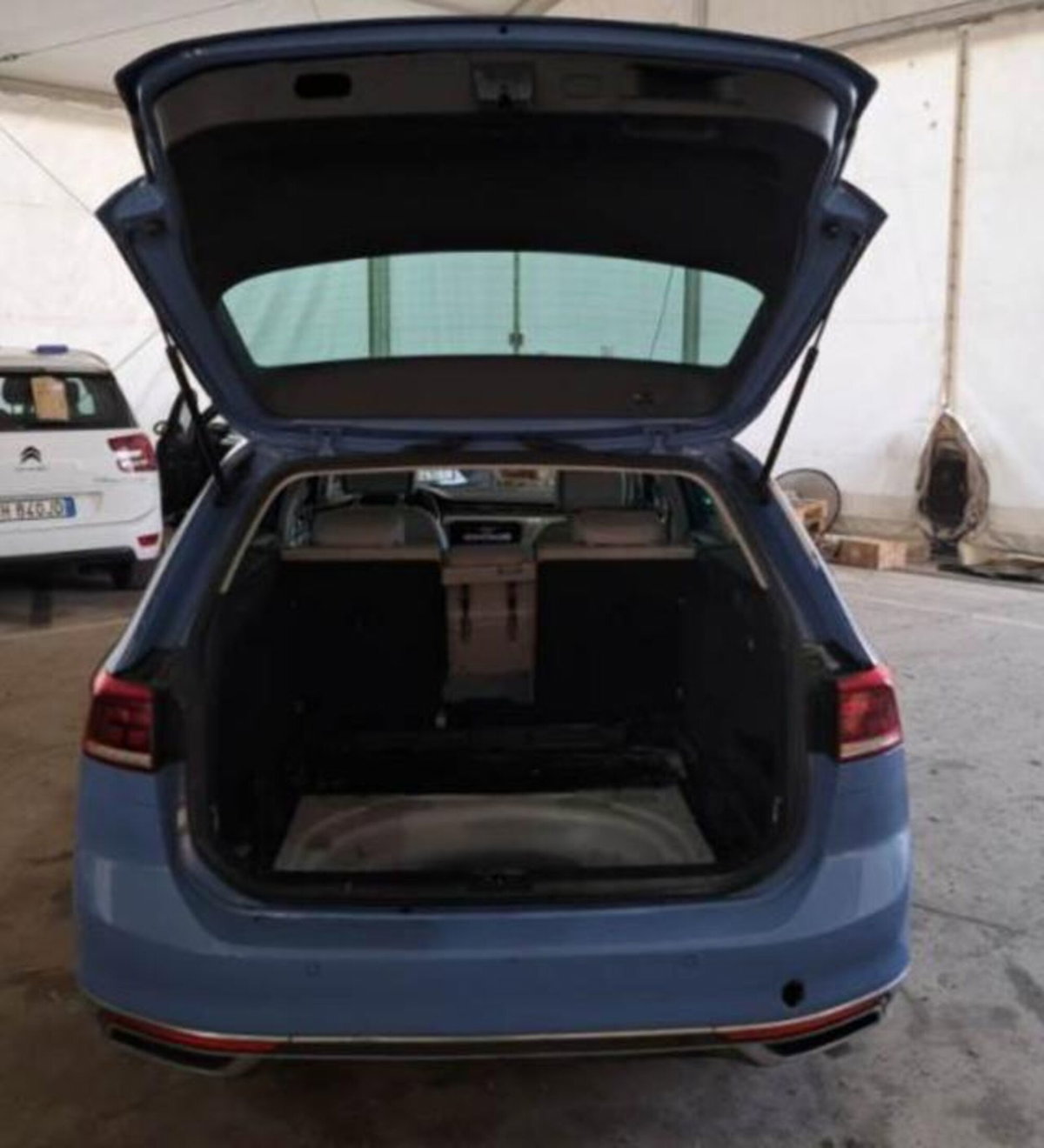 Volkswagen Passat Variant 2.0 TDI SCR 200 CV 4MOTION DSG Executive (6)