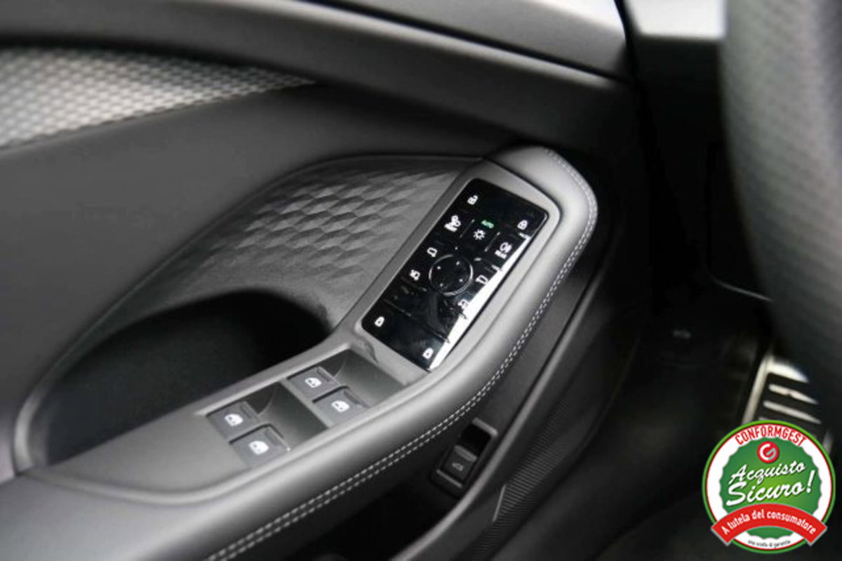 Audi A6 Avant 2.0 tdi mhev + S line edition 204cv s-tronic (7)