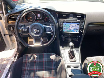 Volkswagen Golf GTI 2.0 TSI 5p. BlueMotion Technology (9)