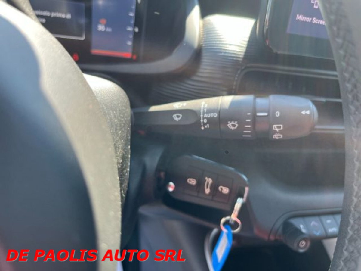 Jeep Avenger 1.2 turbo Altitude fwd 100cv (14)