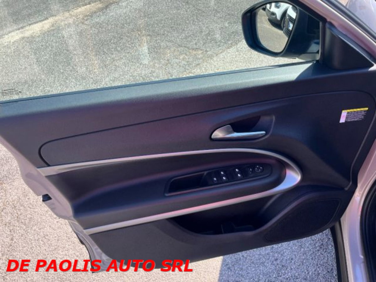 Jeep Avenger 1.2 turbo Altitude fwd 100cv (5)