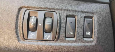 Renault Clio TCe 12V 90CV Start&Stop 5 porte Energy Intens (14)