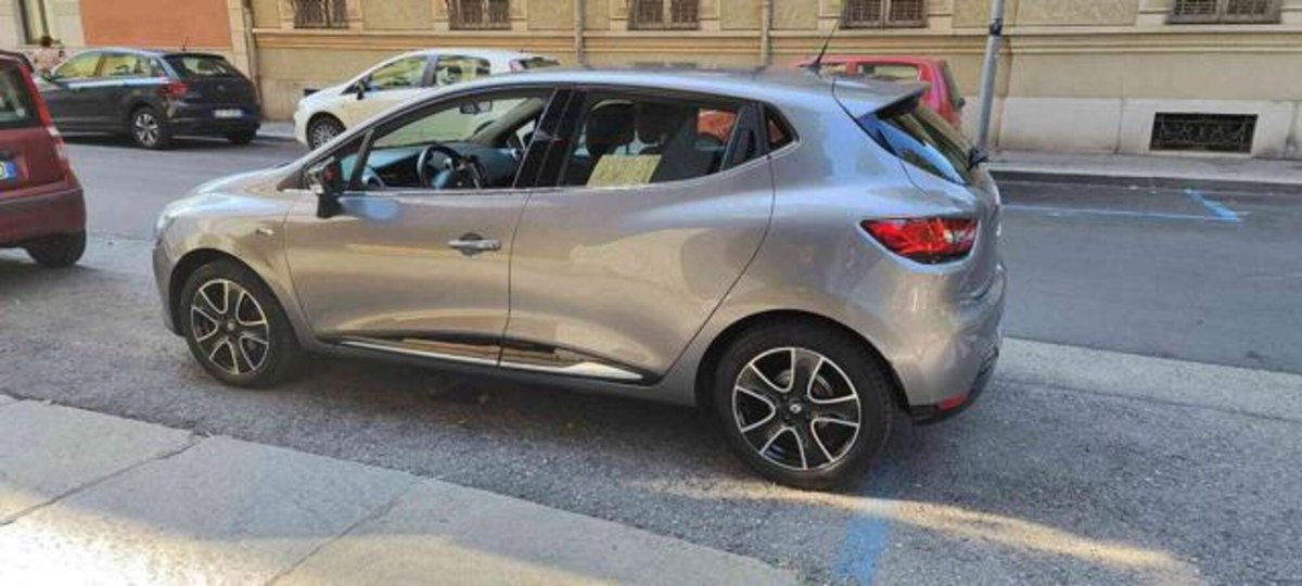 Renault Clio TCe 12V 90CV Start&Stop 5 porte Energy Intens (4)