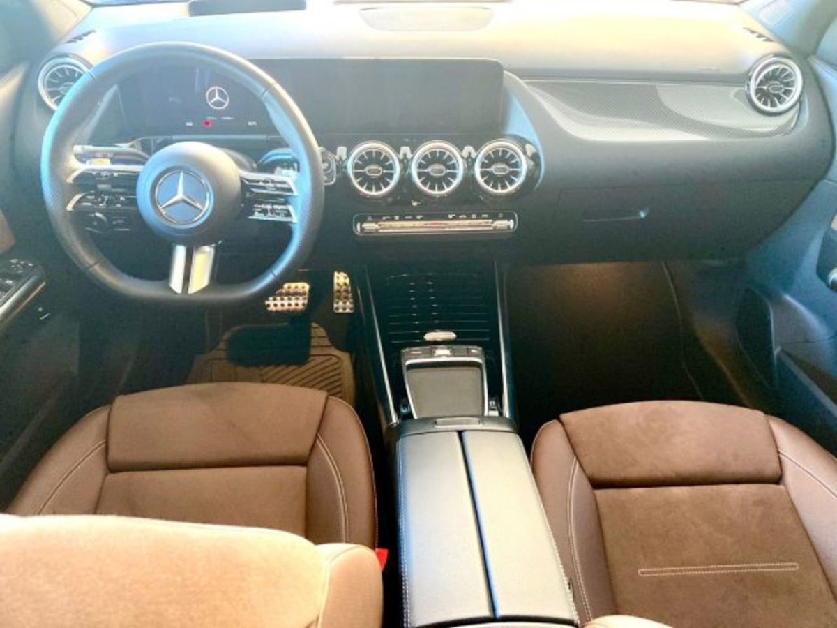 Mercedes-Benz GLA SUV 220 d AMG Line Premium Plus 4matic auto (11)