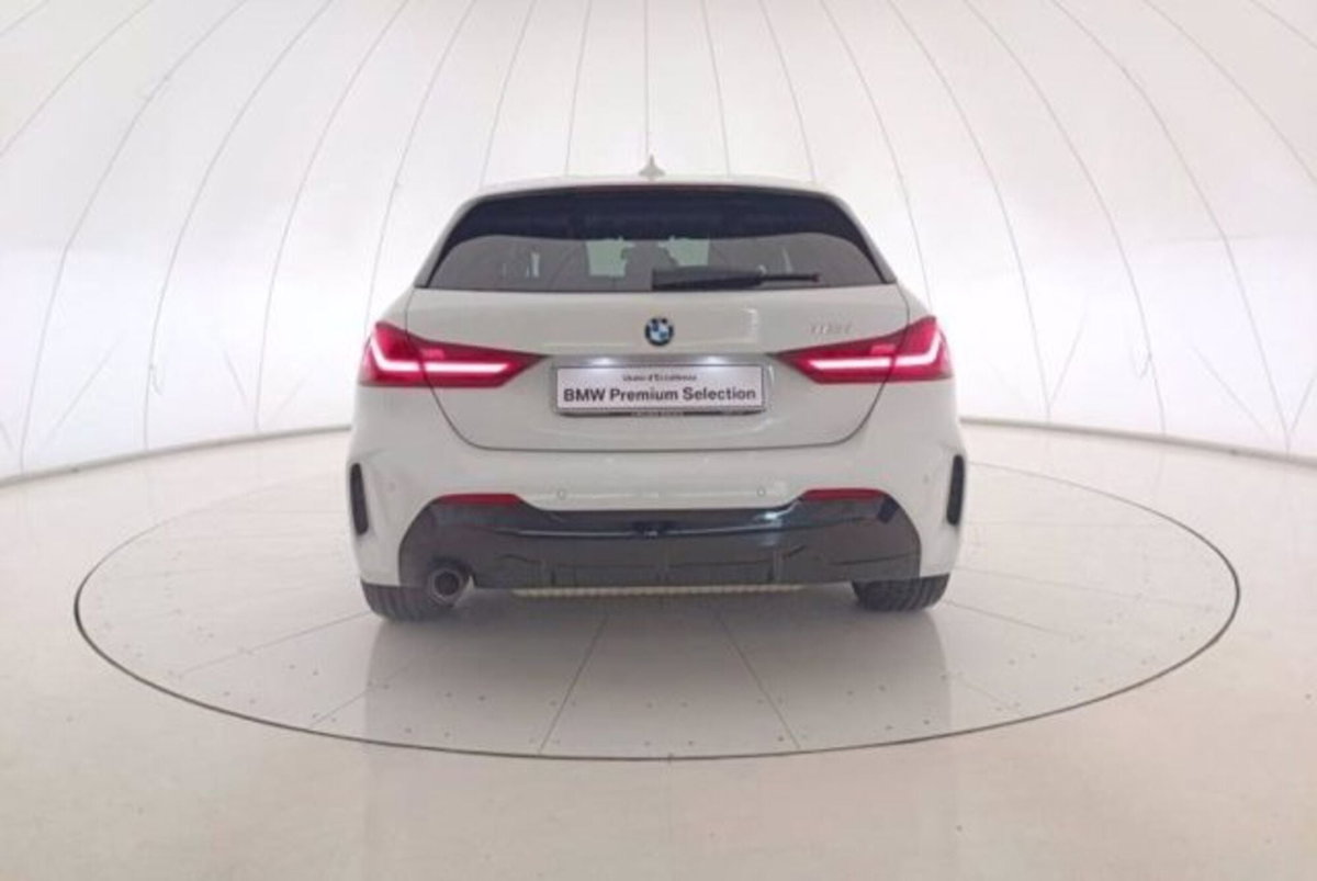 BMW Serie 1 116d 2.0 116CV cat 5 porte Attiva DPF (5)