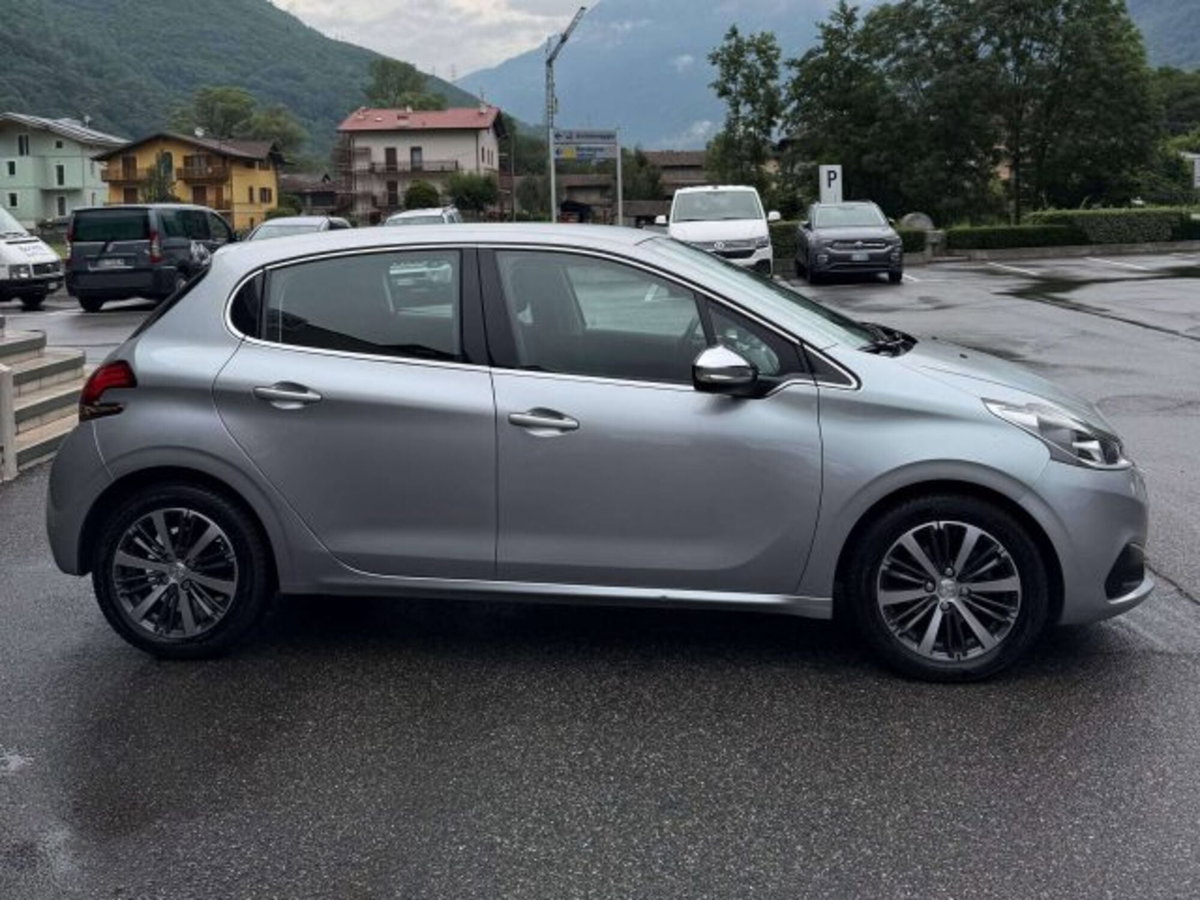 Peugeot 208 75 5 porte Allure (6)