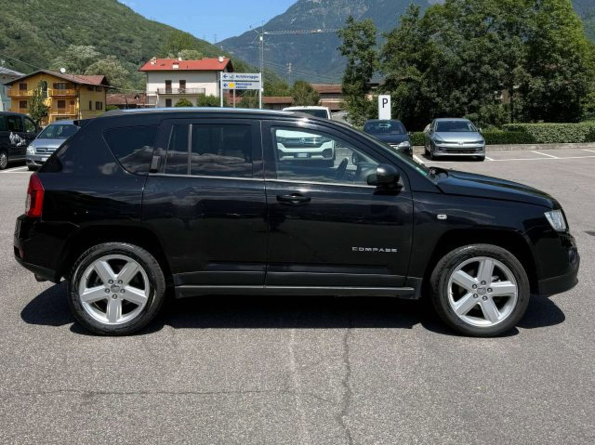 Jeep Compass 2.2 CRD Limited (7)