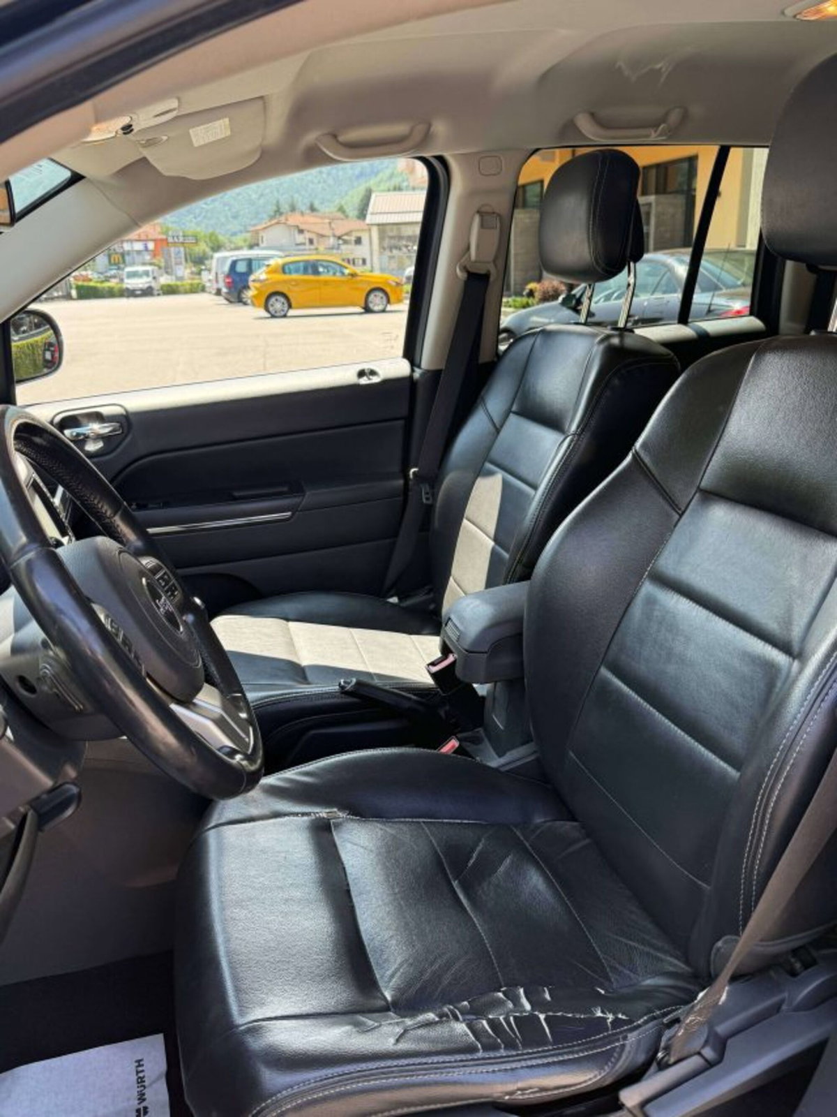 Jeep Compass 2.2 CRD Limited (9)