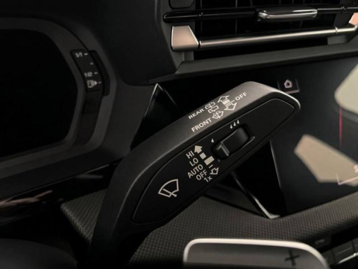 Audi A3 allstreet 2.0 tdi Identity Contrast 150cv s-tronic (15)