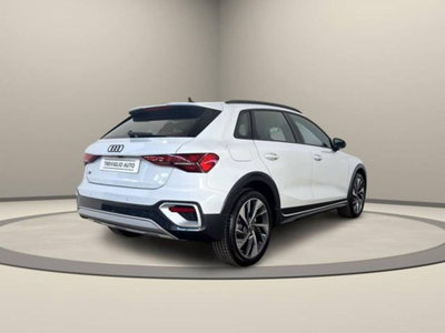 Audi A3 allstreet 2.0 tdi Identity Contrast 150cv s-tronic (5)
