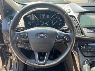 Ford Kuga 1.5 TDCI 120 CV S&S 2WD Titanium (11)
