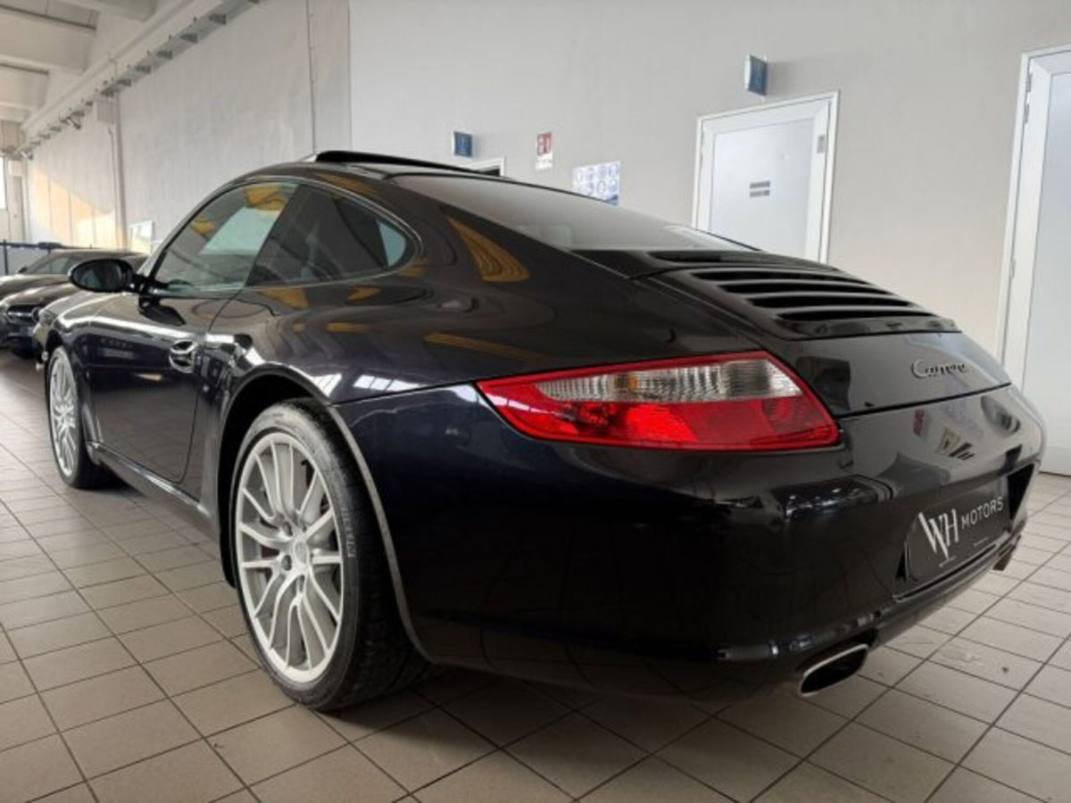 Porsche 911 Coupé Carrera 4 (4)