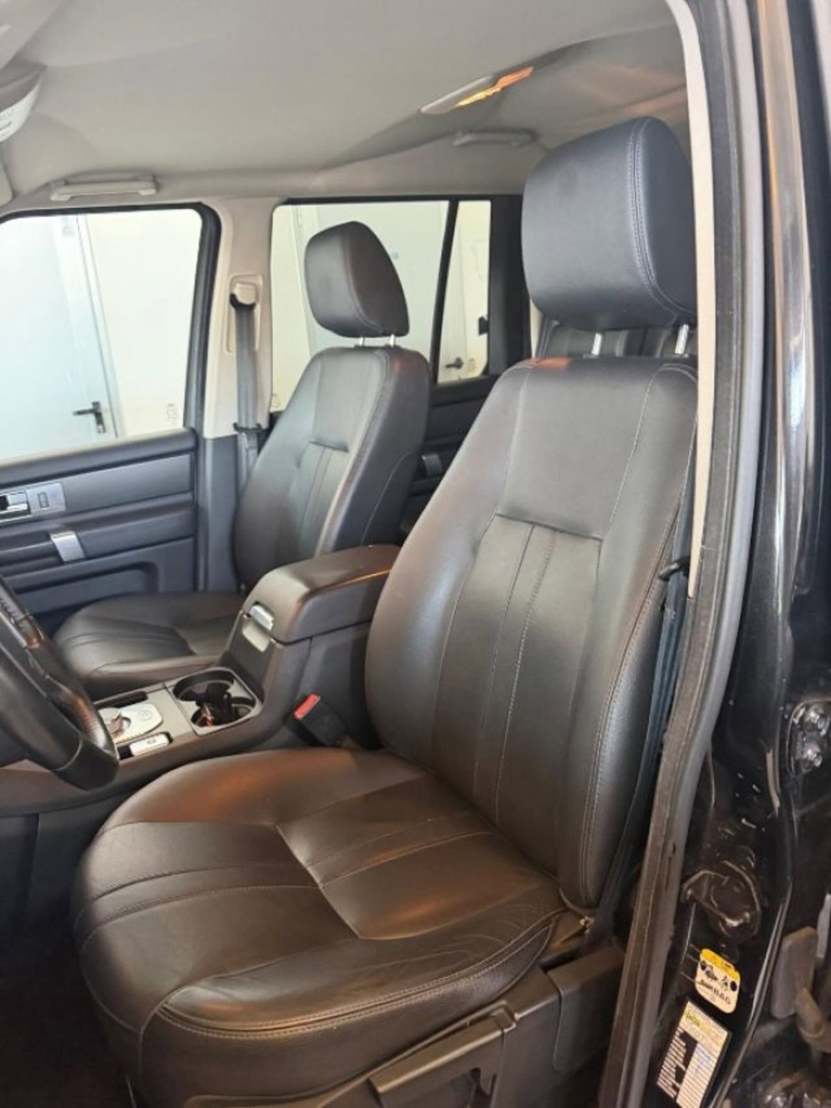 Land Rover Discovery 4 3.0 TDV6 211CV SE (13)