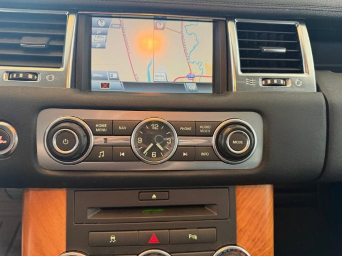 Land Rover Range Rover Sport 3.6 TDV8 HSE (11)