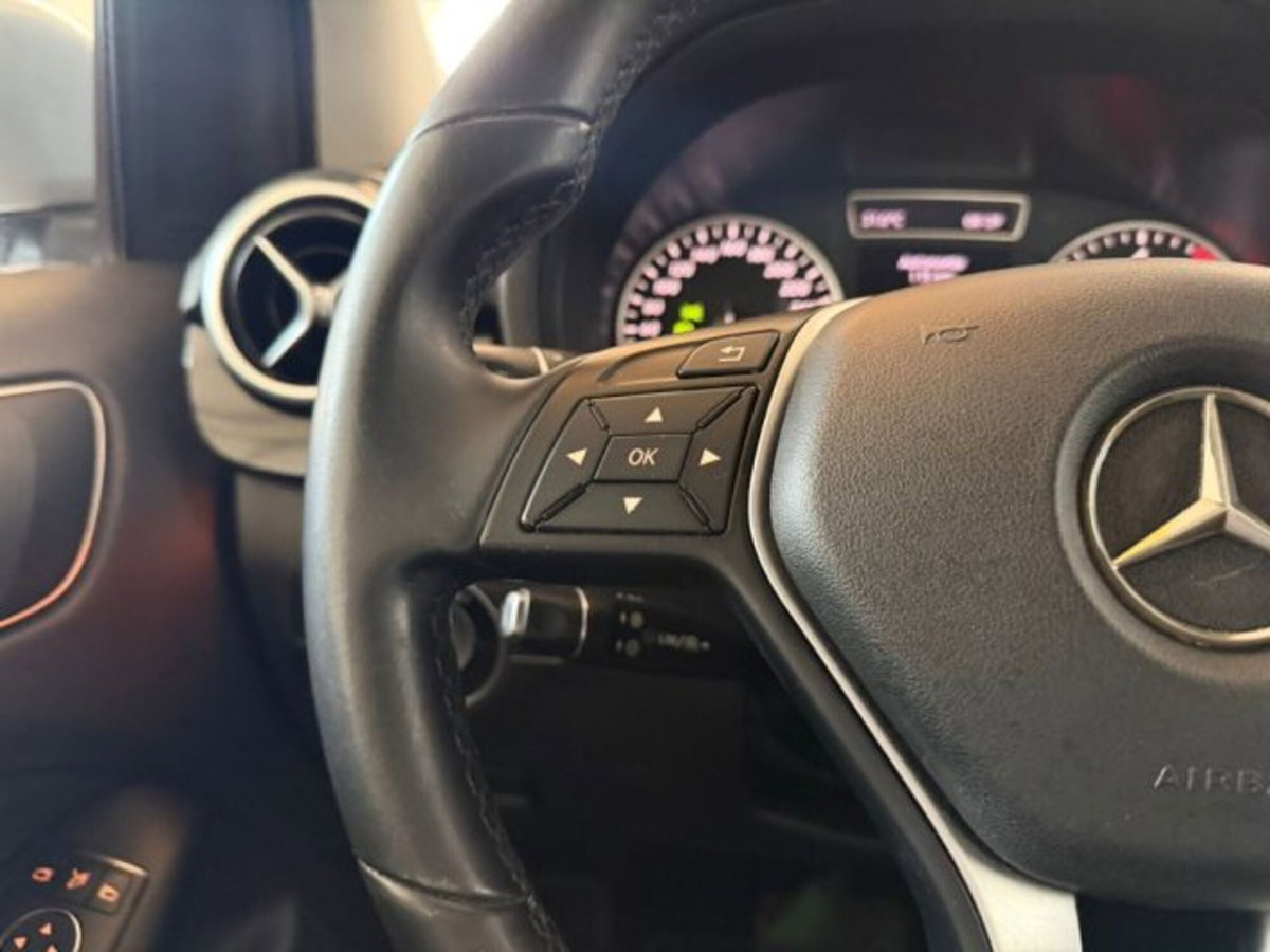 Mercedes-Benz Classe B 180 CDI Executive (9)