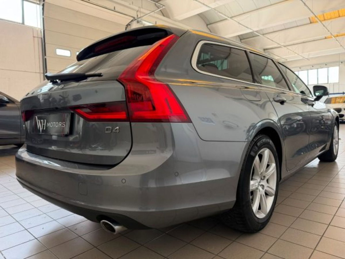 Volvo V90 D4 Geartronic R-design (6)