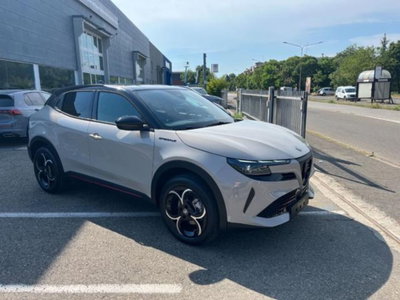 Alfa Romeo Junior 1.2 ibrida Sport Speciale 145cv edct6 nuova