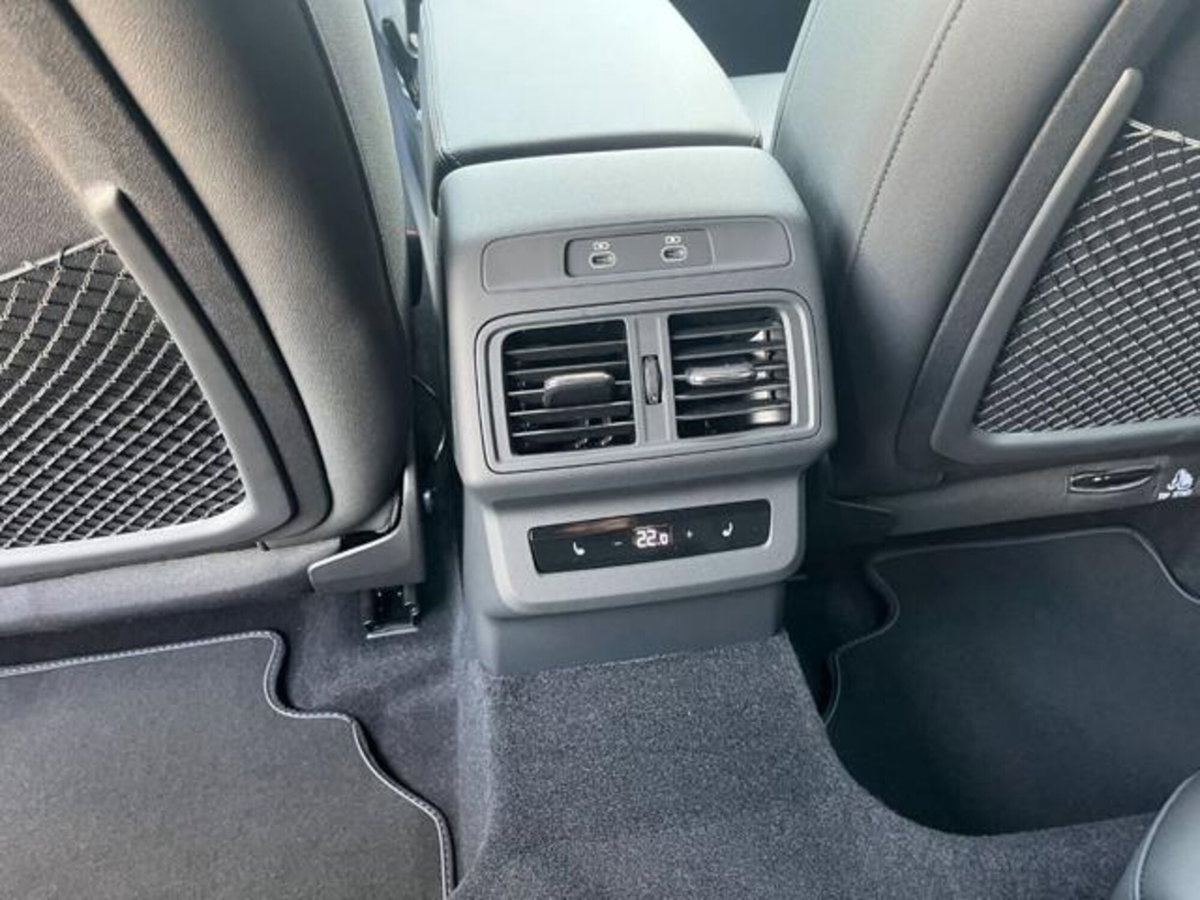 Audi Q5 40 TDI 204 CV quattro S tronic S line plus (13)