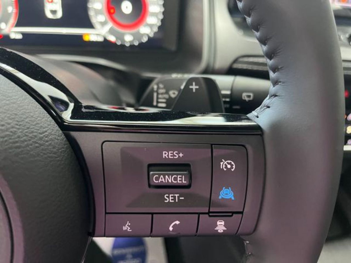 Nissan Qashqai 1.3 mhev Tekna 4wd 158cv xtronic (13)