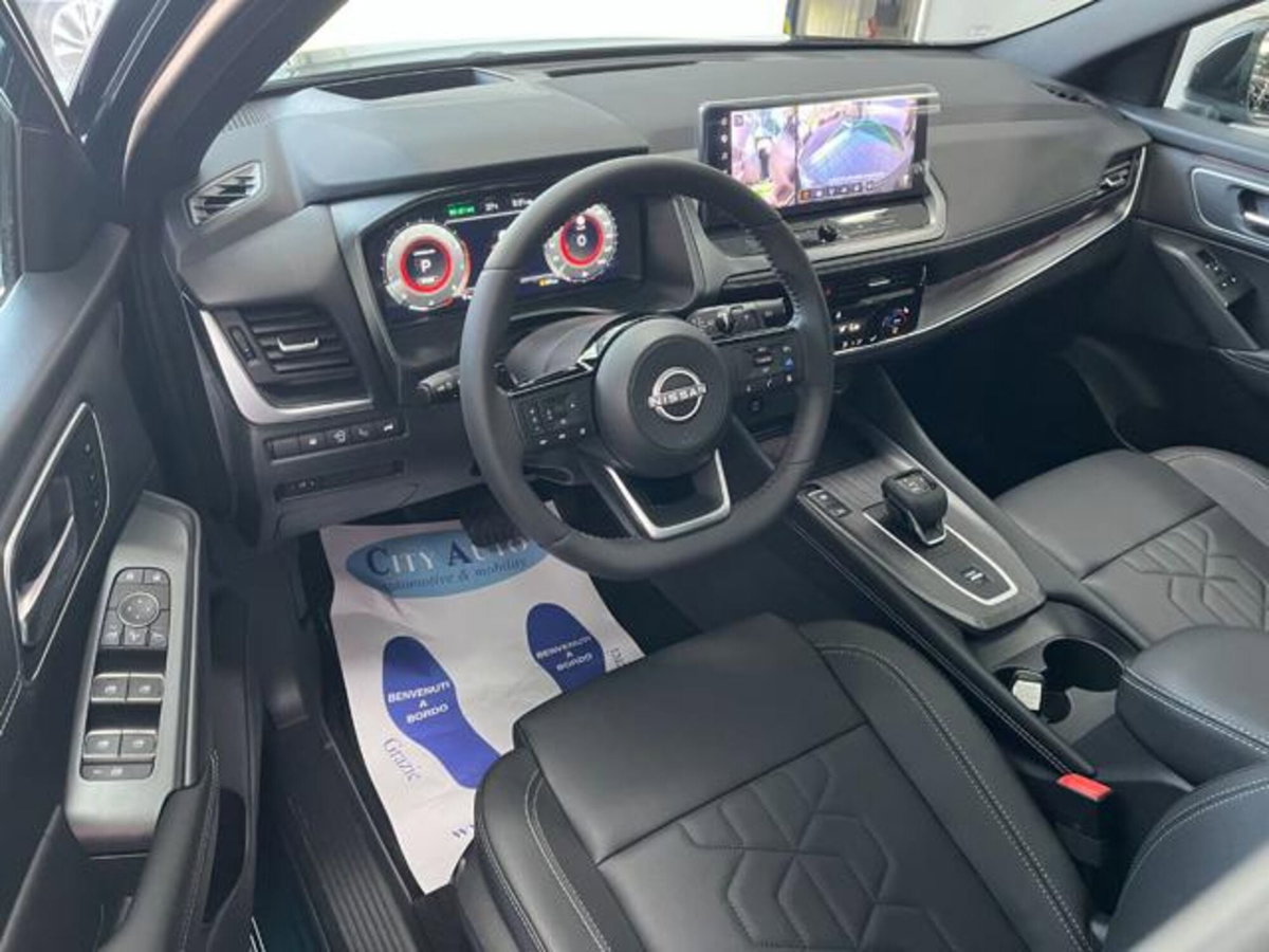 Nissan Qashqai 1.3 mhev Tekna 4wd 158cv xtronic (16)