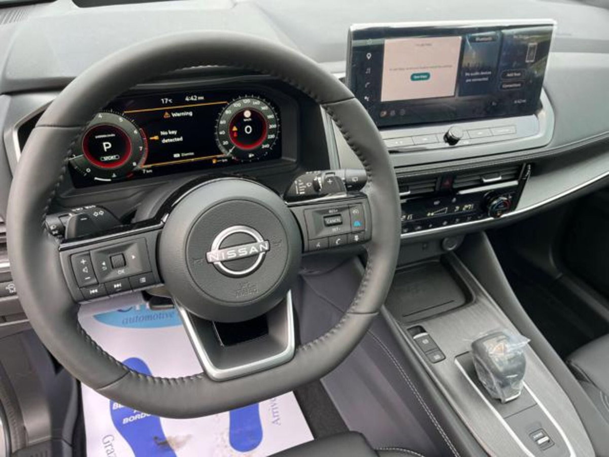 Nissan Qashqai 1.3 mhev Tekna 4wd 158cv xtronic (9)