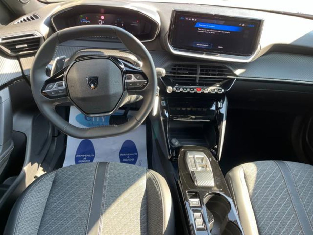 Peugeot 2008 1.2 hybrid Allure 145cv e-dcs6 (12)