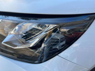 Peugeot 2008 1.2 hybrid Allure 145cv e-dcs6 (5)