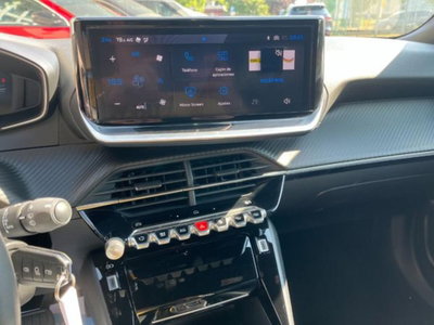 Peugeot 2008 1.2 hybrid Allure 145cv e-dcs6 (9)