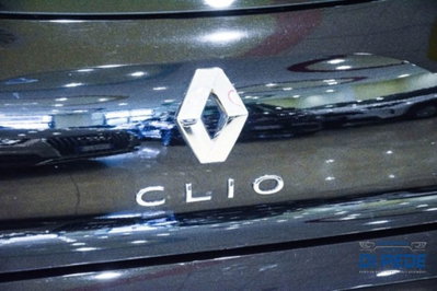Renault Clio TCe 100 CV GPL 5 porte Equilibre (14)