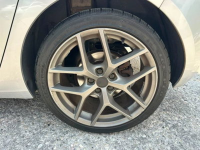 Peugeot 308 1.2 puretech t Allure s&s 130cv (14)