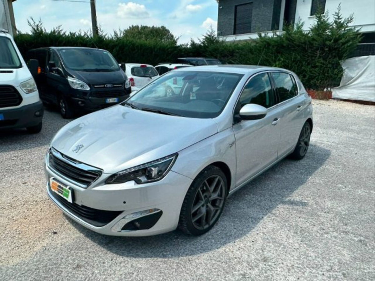 Peugeot 308 1.2 puretech t Allure s&s 130cv (16)