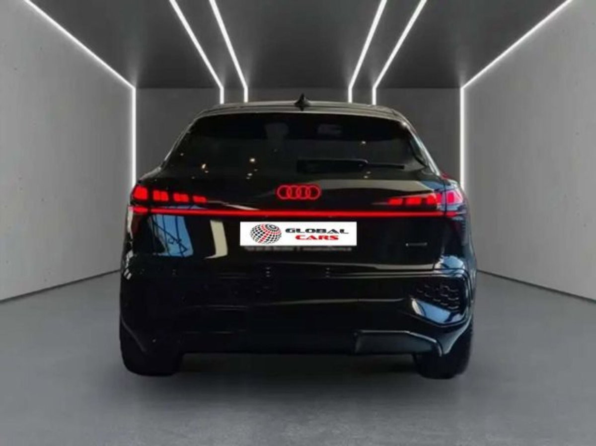 Audi Q3 Sportback 2.0 tfsi S line edition quattro 204cv s-tronic (5)