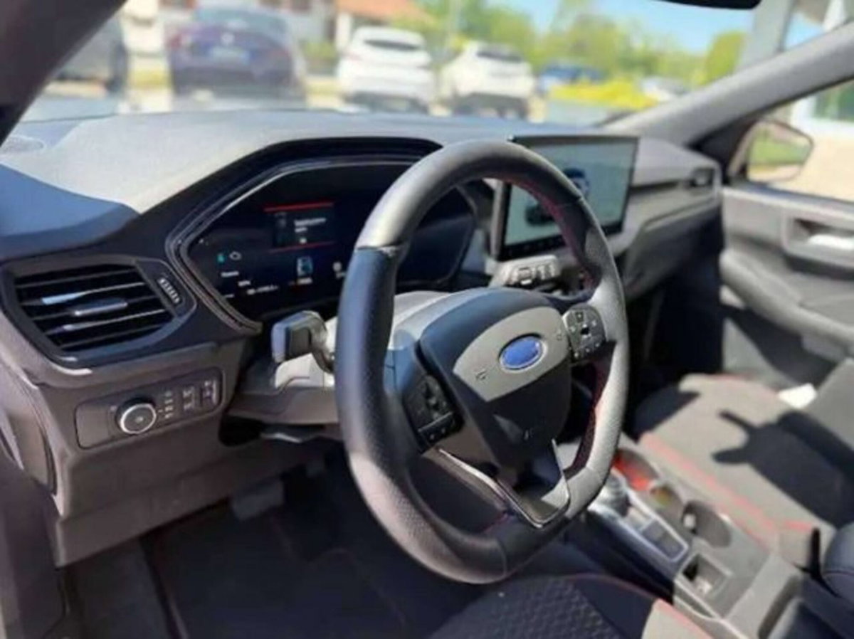 Ford Kuga 2.5 full hybrid ST-Line X 2wd 180cv auto (10)