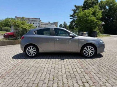Alfa Romeo Giulietta 1.6 JTDm Distinctive 120cv (4)